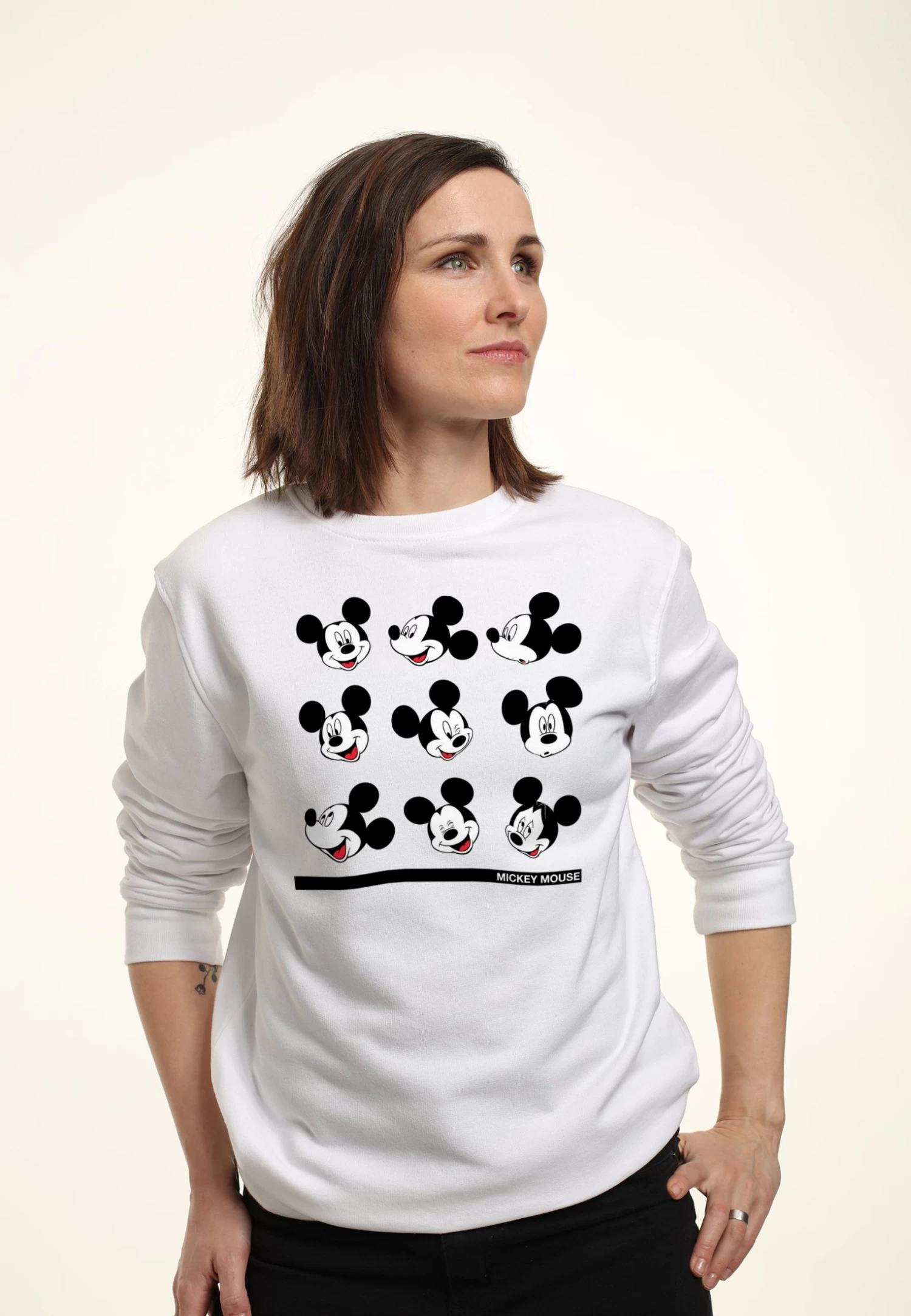 Disney Classic Mickey Mickey ExpressionsFelpaWhite Donna Felpe H3A21J6IB-A11 1 Disney Classic Mickey Mickey ExpressionsFelpaWhite Donna Felpe H3A21J6IB-A11