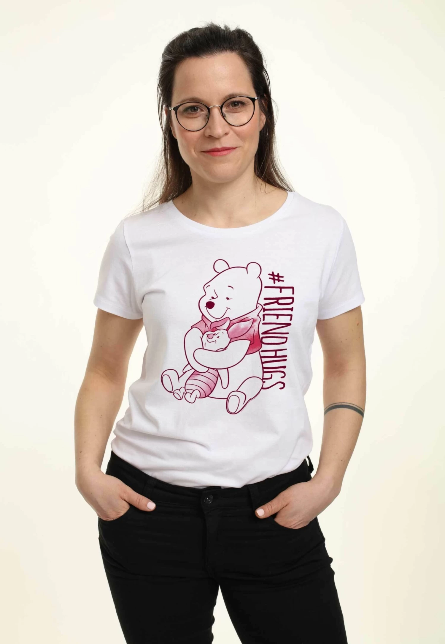 Disney Winnie The Pooh Piglet Hugs - T-Shirt Con Stampa - White 1 Disney Winnie The Pooh Piglet Hugs - T-Shirt Con Stampa - White