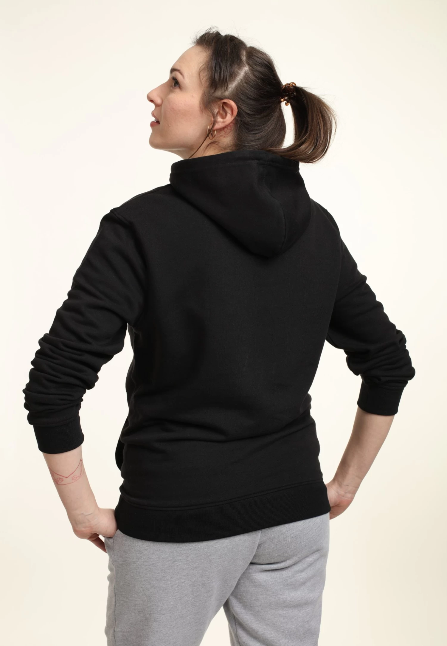 Disney Classic Mickey Mouse Expression GridFelpa Con CappuccioBlack Donna Felpe H3A21J3RH-Q11 2 Disney Classic Mickey Mouse Expression GridFelpa Con CappuccioBlack Donna Felpe H3A21J3RH-Q11 - immagine 2