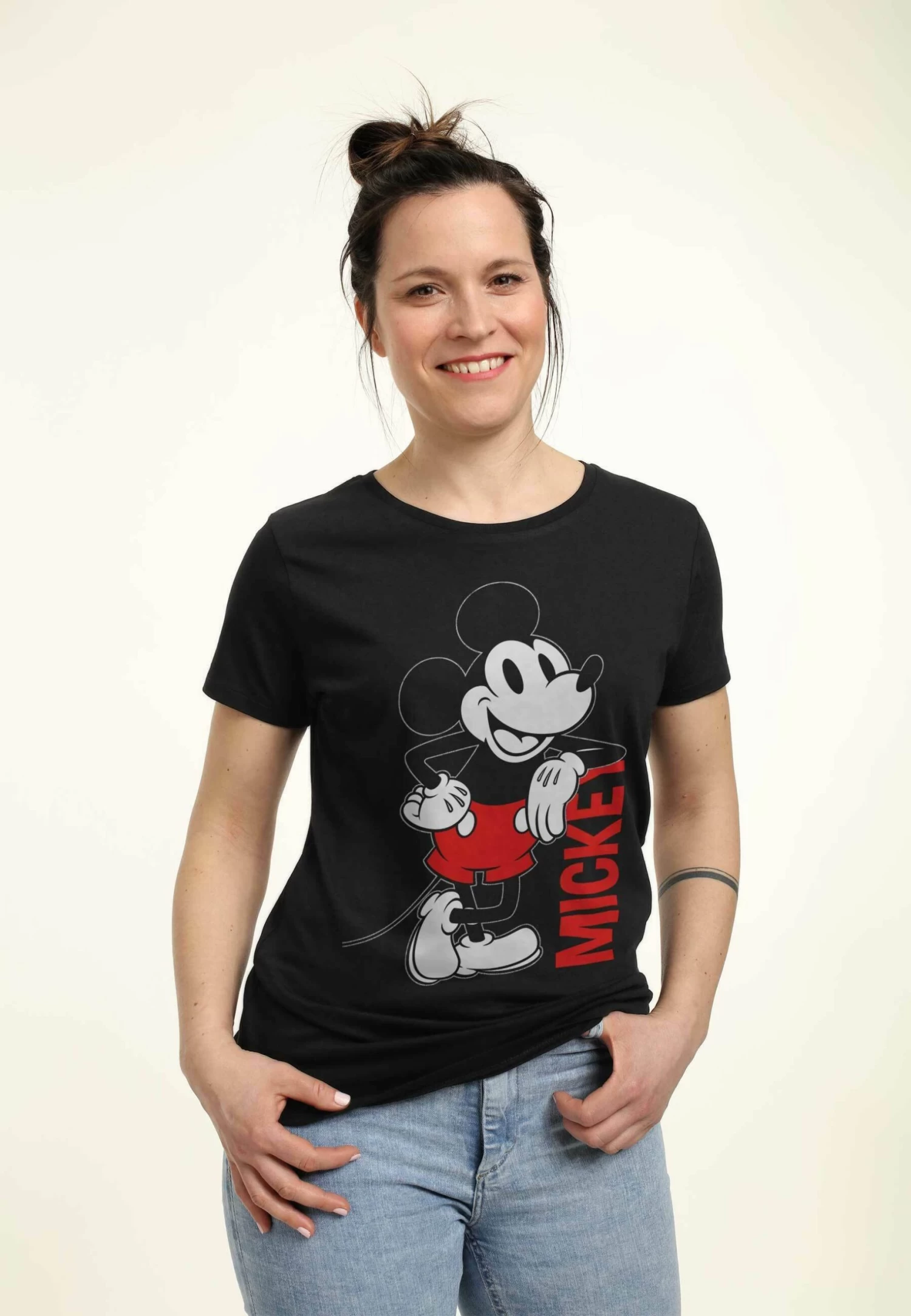 Disney Mickey Mouse And Friends LeaningT-Shirt Con StampaBlack Donna T-shirt E Top H3A21D3PG-Q11 3 Disney Mickey Mouse And Friends LeaningT-Shirt Con StampaBlack Donna T-shirt E Top H3A21D3PG-Q11 - immagine 3