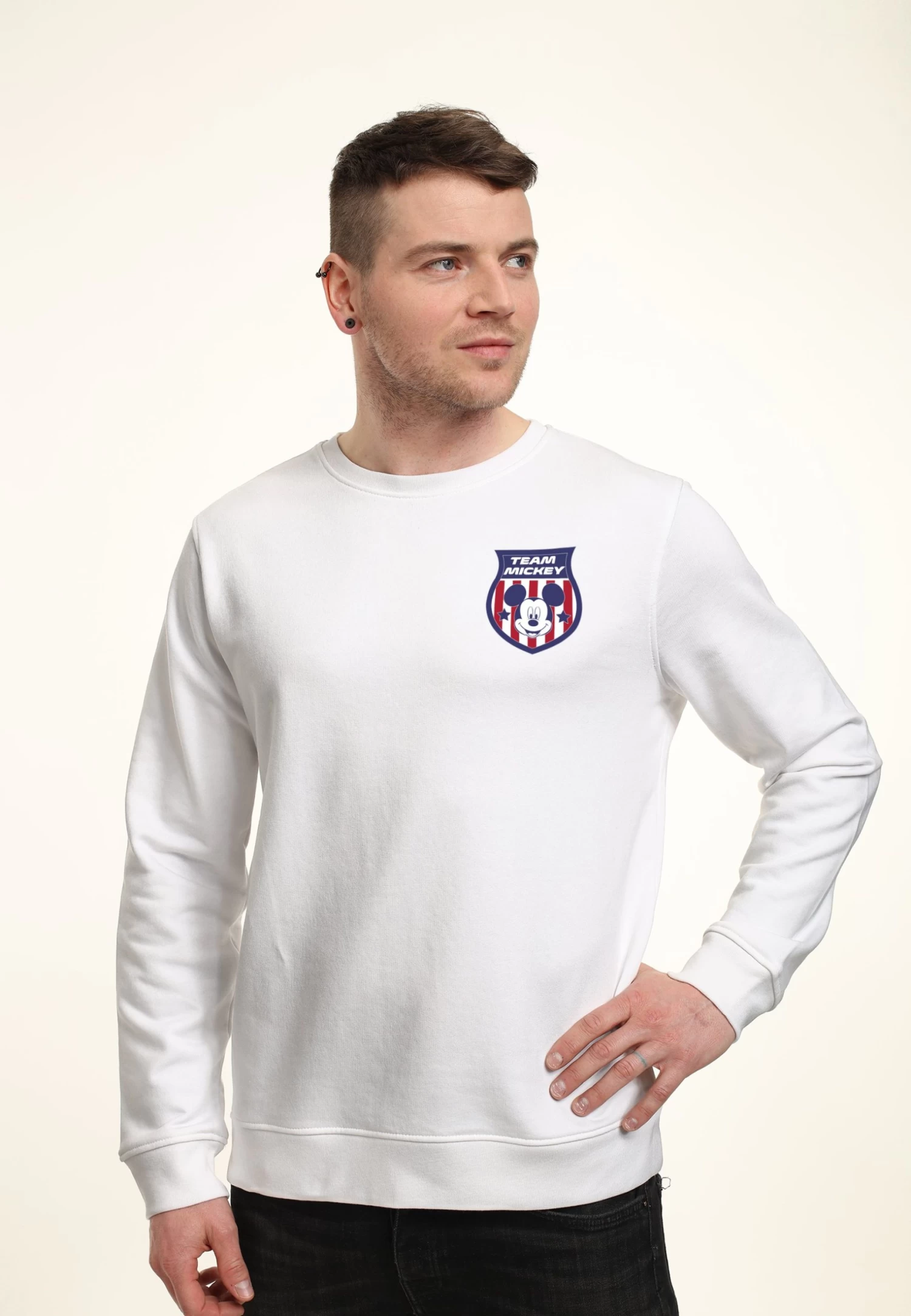 Disney Mickey Classic Usa BadgeFelpaWhite Uomo Maglieria E Felpe H3A22S68P-A11 3 Disney Mickey Classic Usa BadgeFelpaWhite Uomo Maglieria E Felpe H3A22S68P-A11 - immagine 3