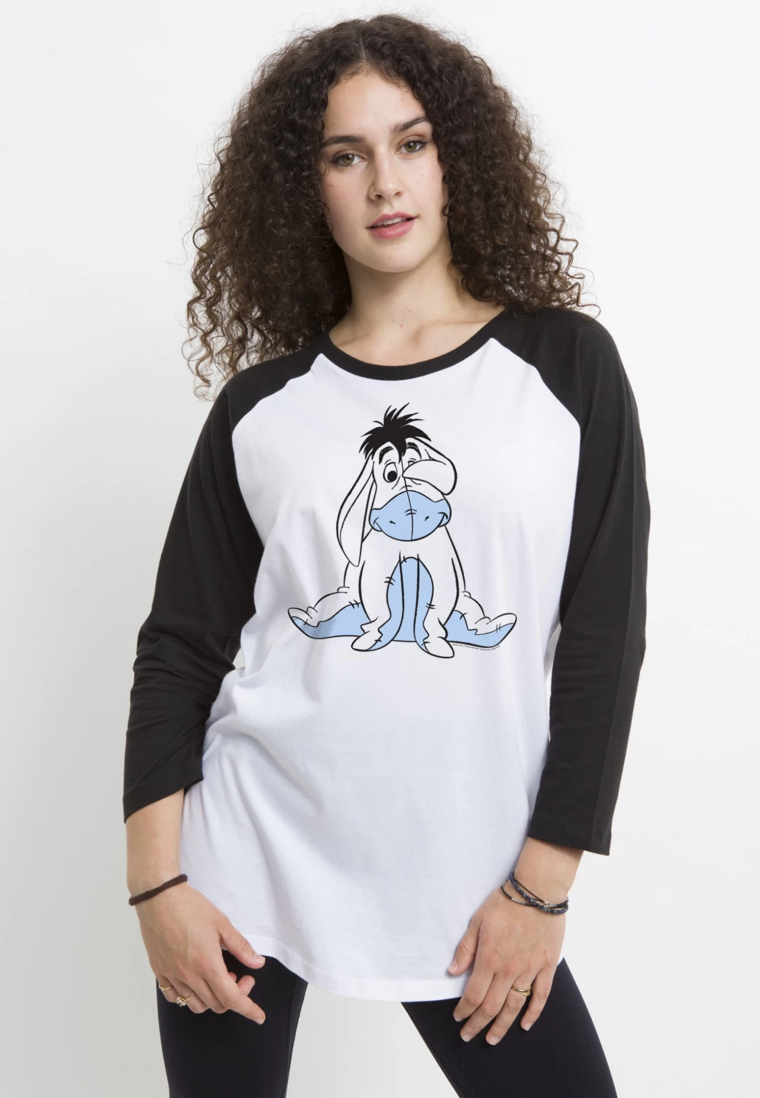 Disney Winnie The Pooh Sketch EeyoreMaglietta A Manica LungaWhite Black Donna T-shirt E Top H3A21DBCV-T11 1 Disney Winnie The Pooh Sketch EeyoreMaglietta A Manica LungaWhite Black Donna T-shirt E Top H3A21DBCV-T11